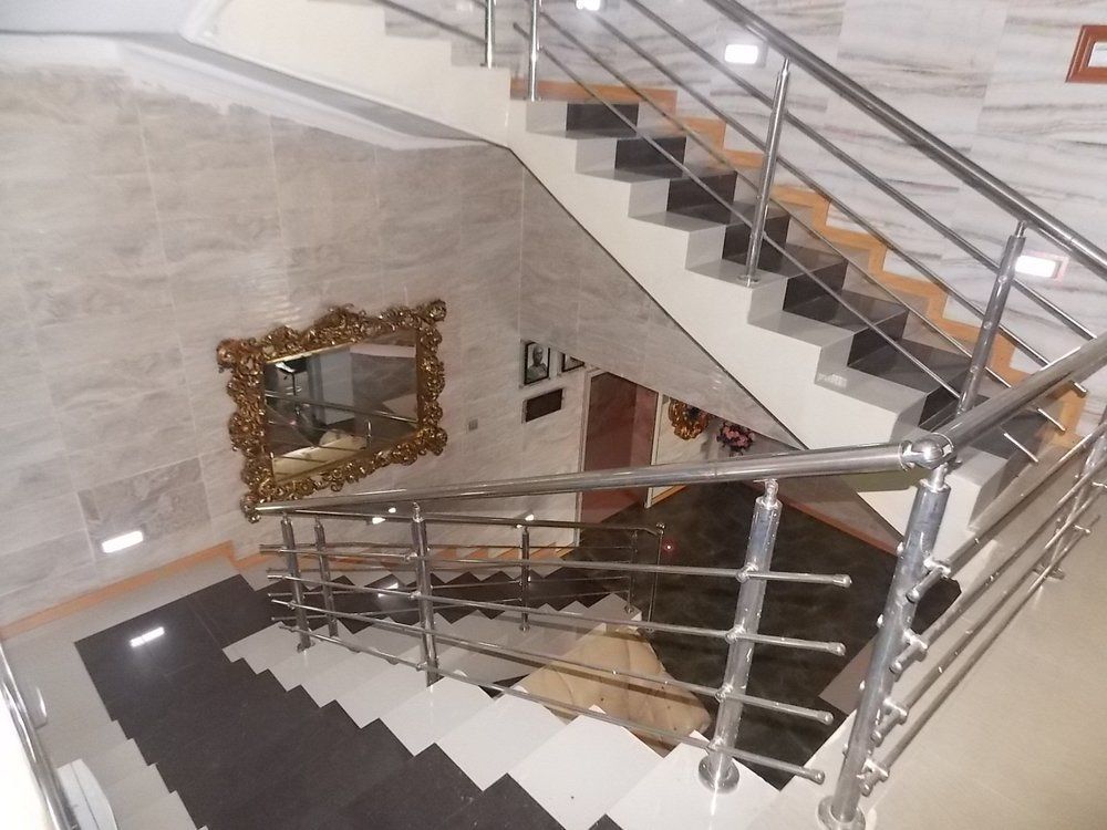 Dublina Suites Festac Town Kültér fotó