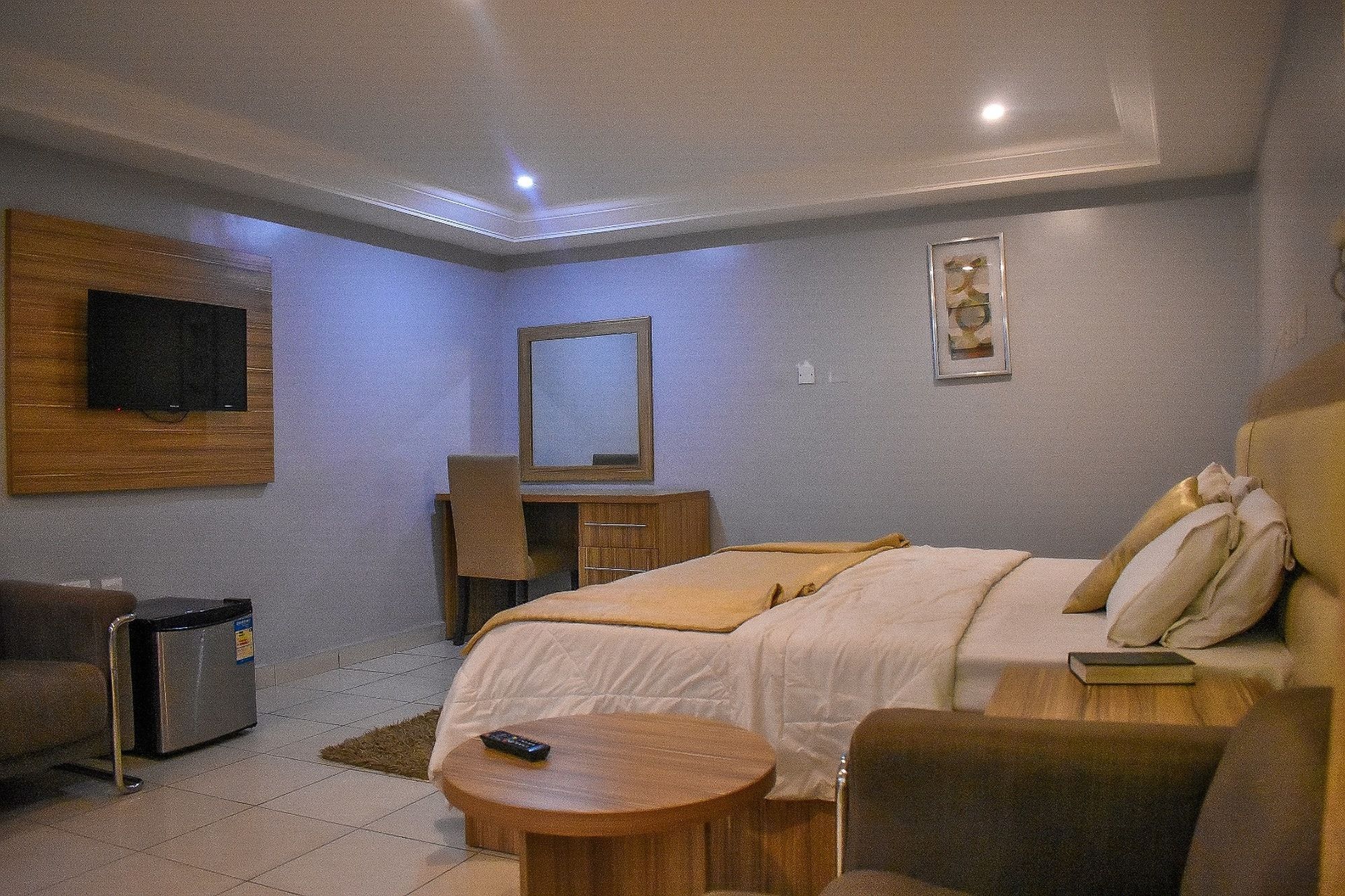 Dublina Suites Festac Town Kültér fotó