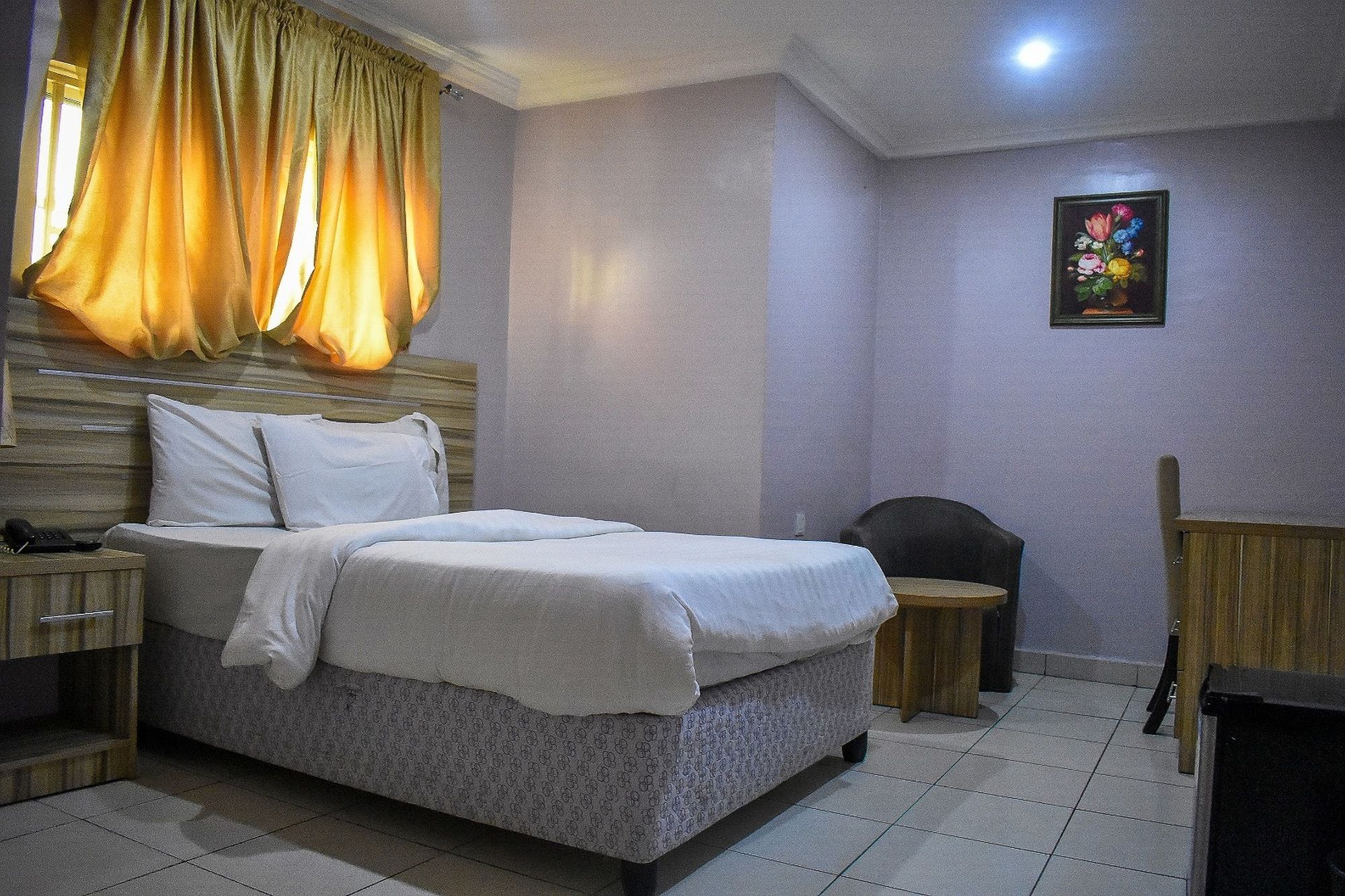 Dublina Suites Festac Town Kültér fotó
